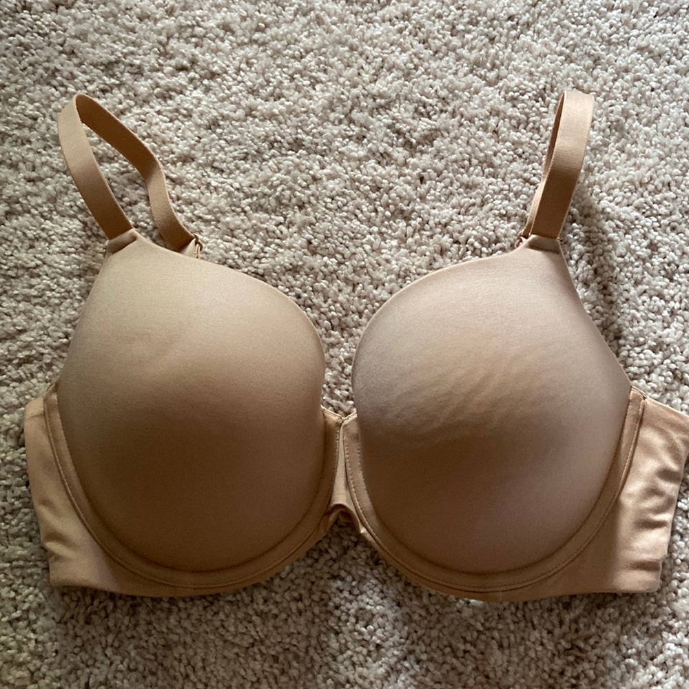 The Icon bra by Auden (Target)size 36DD color Nude. lightly lined, like new bra
